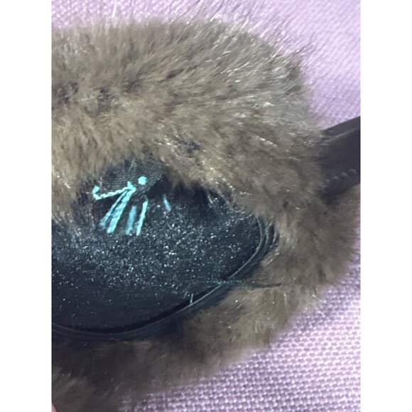 Jocelyn Brown Earmuffs - Picture 4 of 7